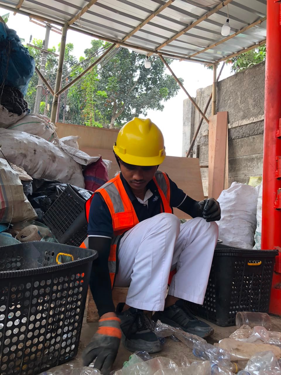 Peran Bank Sampah dan Mitra Pengepul dalam Rantai Daur Ulang